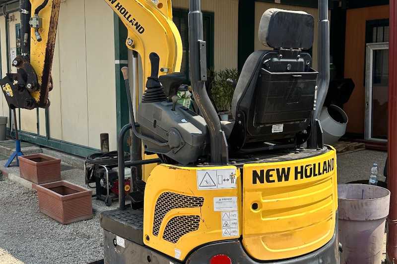 OmecoHub - Immagine NEW HOLLAND E17C